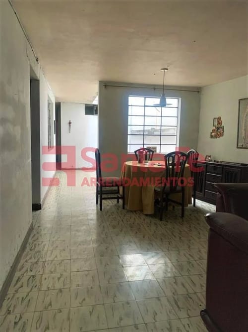 Casa de 5 alcobas en venta en La America, Medellín, 264 m² · foto 2 de 10