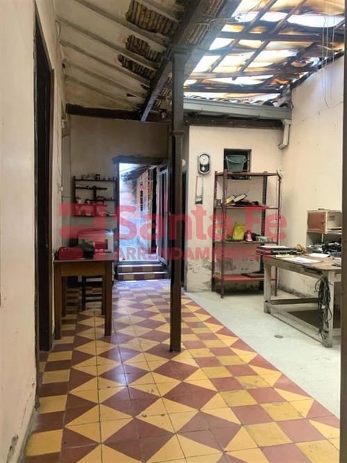 Casa de 5 alcobas en venta en La America, Medellín, 264 m² · foto 5 de 10