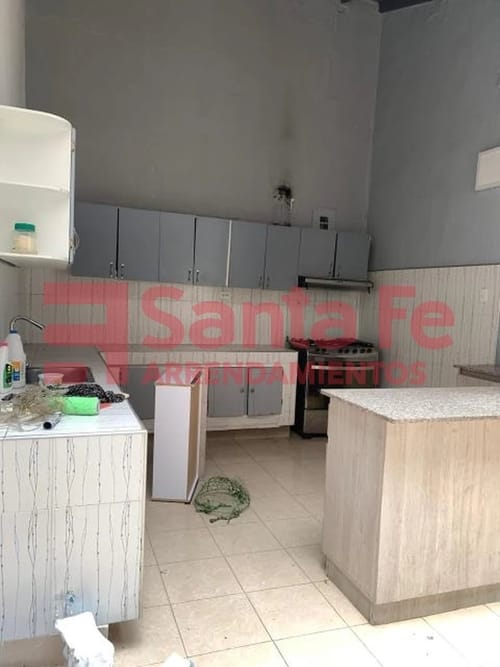 Casa de 4 alcobas en venta en La America, Medellín · foto 3 de 10