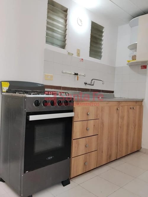 Apartamento de 3 alcobas en arriendo en Rodeo Alto, Medellín, 125 m² · foto 4 de 10