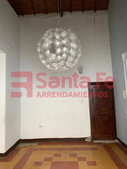 Casa de 4 alcobas en venta en La America, Medellín · foto 9 de 10