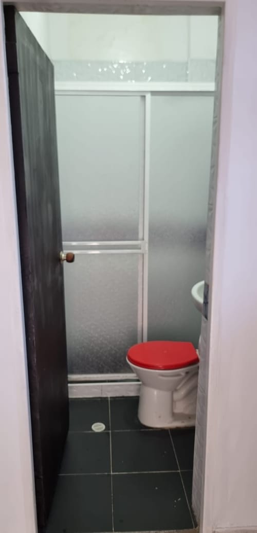 Casa de 8 alcobas en venta en Girardot, Girardot, 274 m² · foto 23 de 24