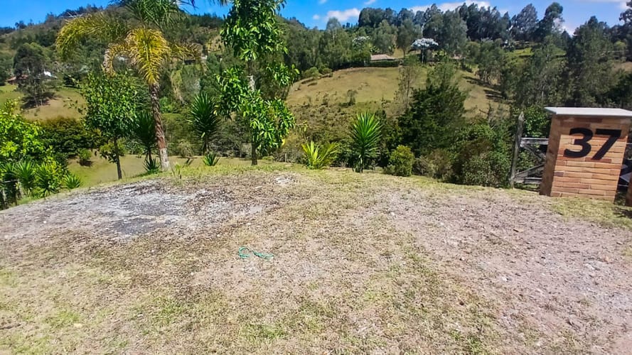 Lote en venta en Pantanillo, El Retiro, 3252 m² · foto 4 de 24