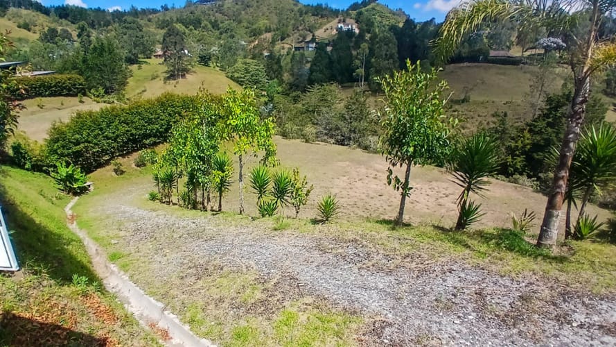 Lote en venta en Pantanillo, El Retiro, 3252 m² · foto 6 de 24