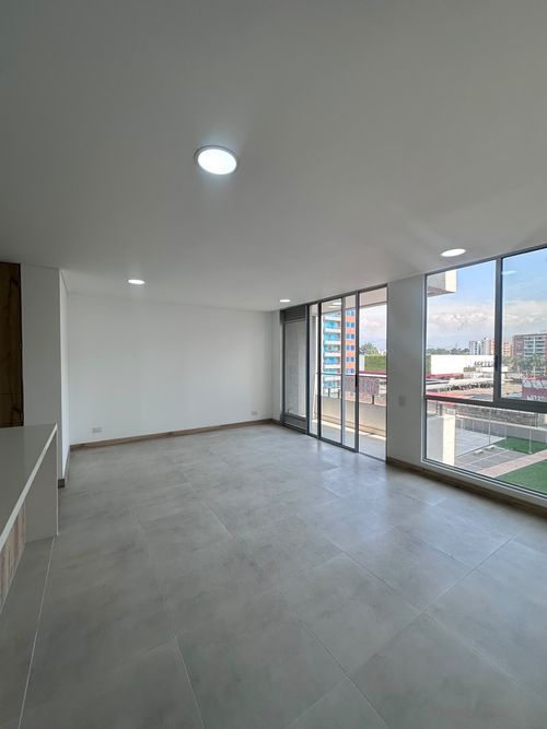 Apartamento de 3 alcobas en venta en Senderos Del Lili, Cali, 99 m² · foto 3 de 19