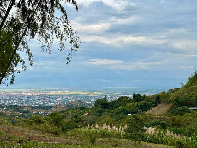 Lote en venta en La Buitrera, Cali, 3000 m² · foto 3 de 9