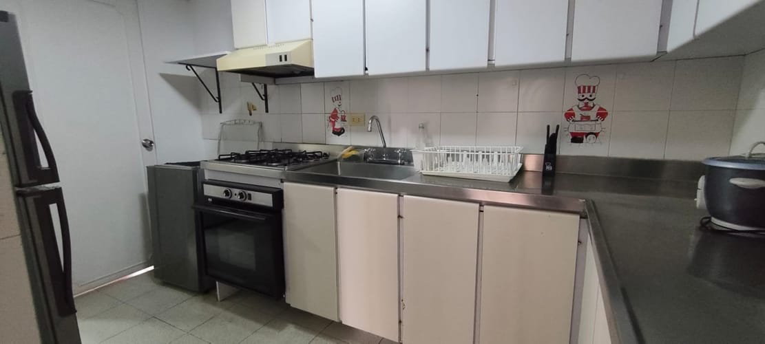 Apartamento de 3 alcobas en arriendo en Laureles, Medellín, 115 m² · foto 7 de 16