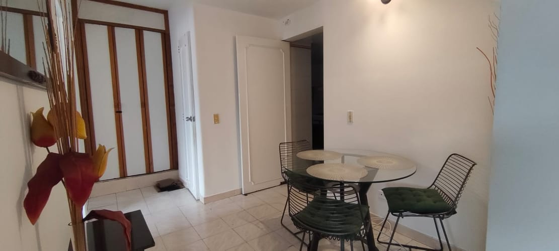 Apartamento de 3 alcobas en arriendo en Laureles, Medellín, 115 m² · foto 12 de 16