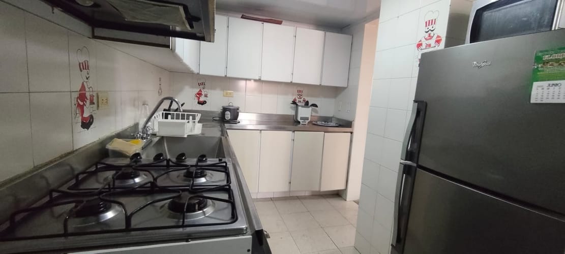 Apartamento de 3 alcobas en arriendo en Laureles, Medellín, 115 m² · foto 8 de 16