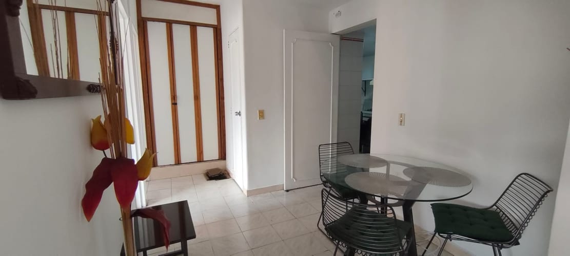 Apartamento de 3 alcobas en arriendo en Laureles, Medellín, 115 m² · foto 13 de 16