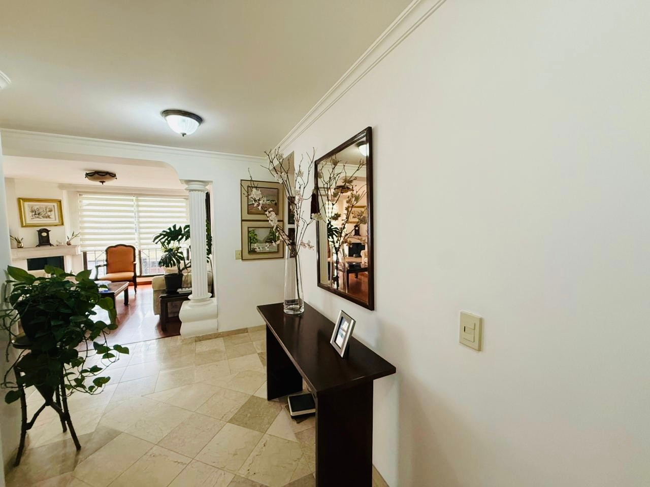 Apartamento en venta en Santa Paula, Bogotá · foto 3 de 16