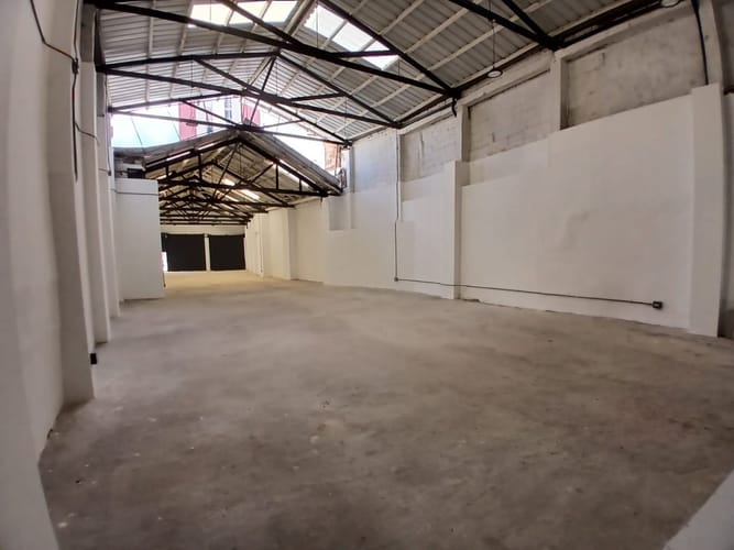 Local en arriendo en Caicedo, Medellín, 300 m² · foto 3 de 7