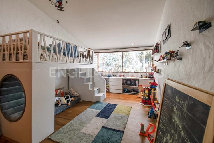 Casa de 3 alcobas en venta en Cerros De Niza, Bogotá, 456 m² · foto 14 de 20