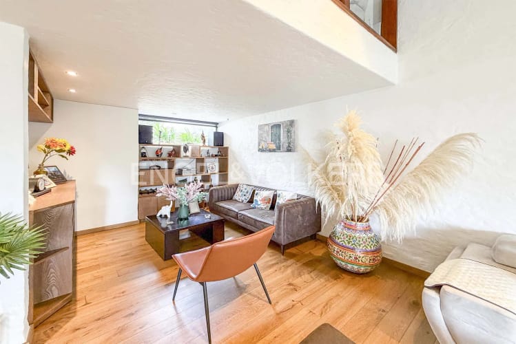 Casa de 3 alcobas en venta en Cerros De Niza, Bogotá, 456 m² · foto 4 de 20