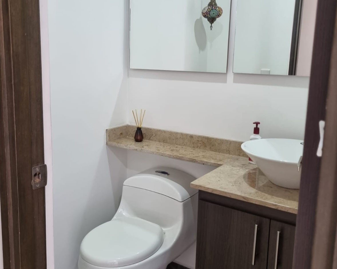 Apartamento en venta en Loma Del Esmeraldal, Envigado · foto 7 de 13