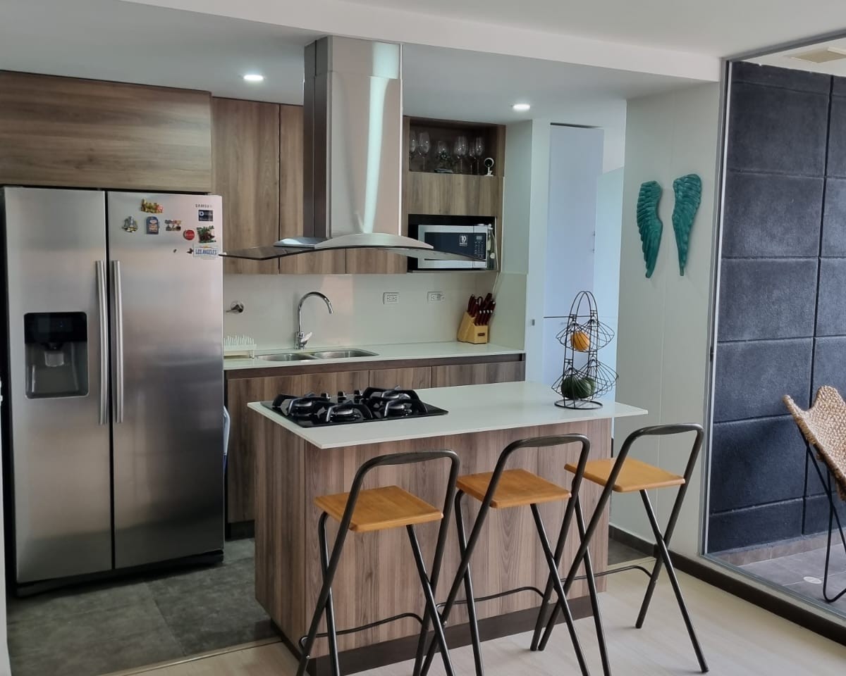 Apartamento en venta en Loma Del Esmeraldal, Envigado · foto 6 de 13
