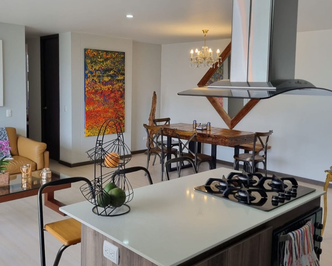 Apartamento en venta en Loma Del Esmeraldal, Envigado · foto 4 de 13