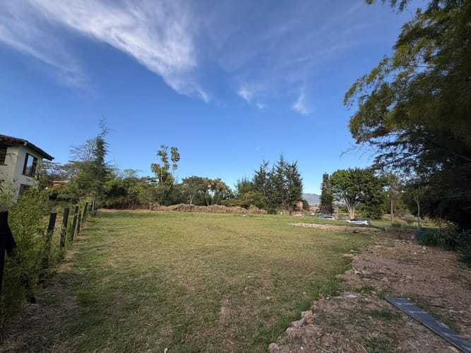 Lote en venta en El Tambo, La Ceja, 2500 m² · foto 2 de 13