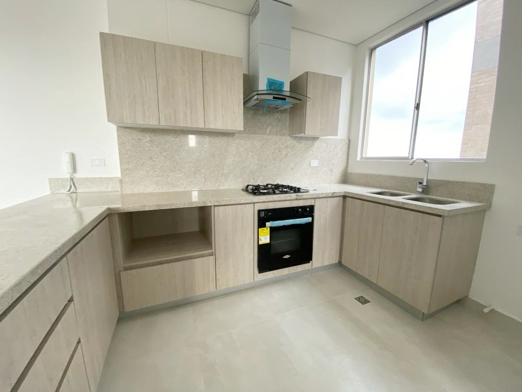 Apartamento en arriendo en Rio Alto, Barranquilla · foto 4 de 24