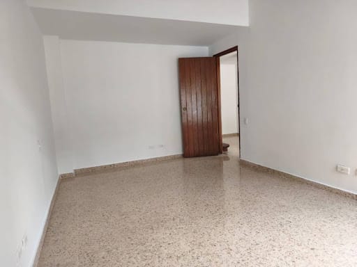 Apartamento de 3 alcobas en arriendo en Villagrande, Itagüí, 330 m² · foto 12 de 24