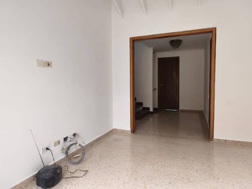 Apartamento de 3 alcobas en arriendo en Villagrande, Itagüí, 330 m² · foto 13 de 24