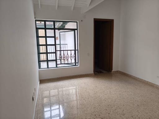 Apartamento de 3 alcobas en arriendo en Villagrande, Itagüí, 330 m² · foto 19 de 24