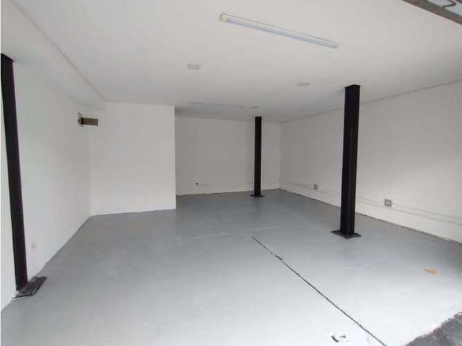 Local en arriendo en Patio Bonito, Medellín, 30 m² · foto 4 de 8