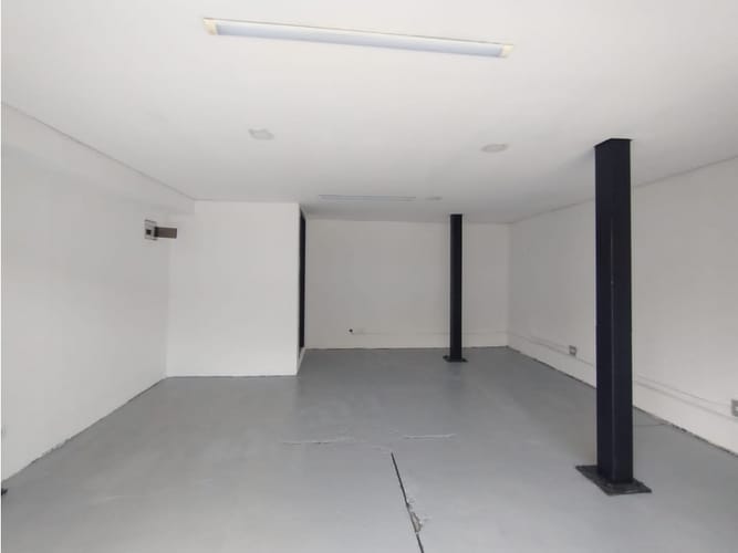 Local en arriendo en Patio Bonito, Medellín, 30 m² · foto 5 de 8