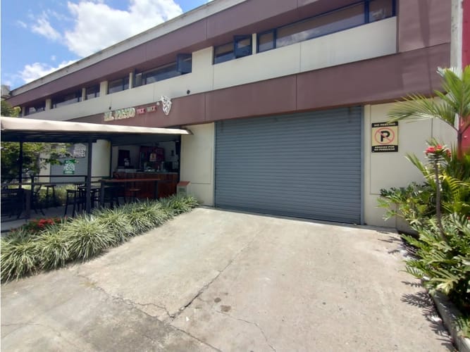 Local en arriendo en Patio Bonito, Medellín, 30 m² · foto 6 de 8