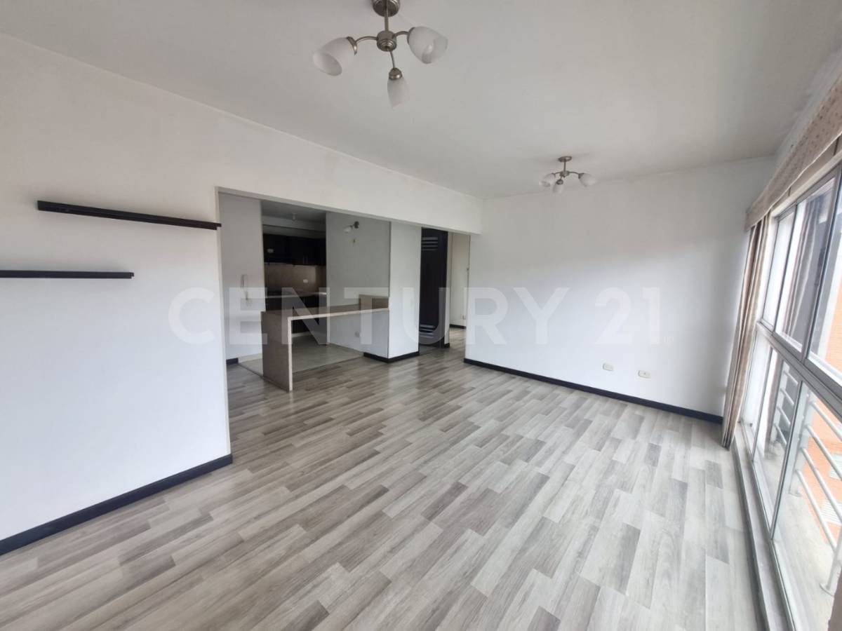 Apartamento en venta en Castilla, Bogotá · foto 3 de 24