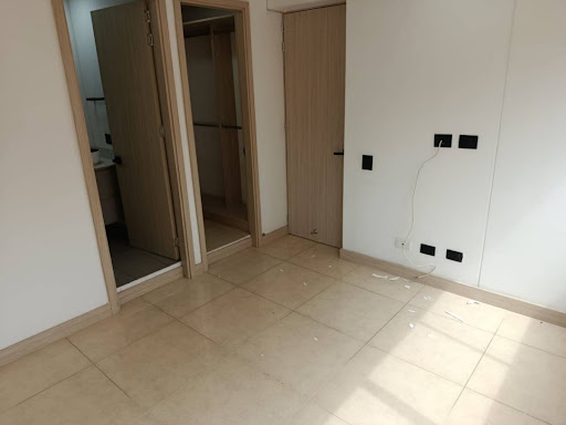 Apartamento en arriendo en La Tomatera, Medellín · foto 13 de 24