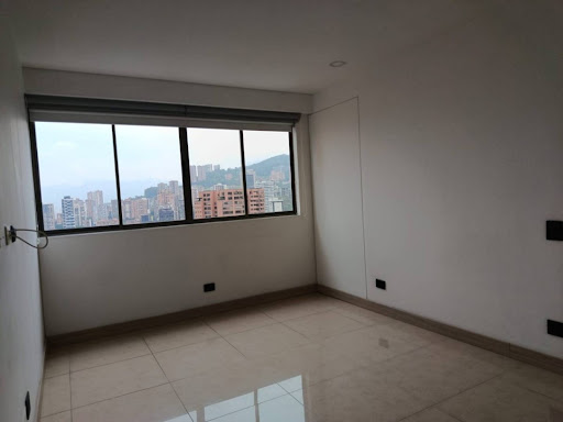Apartamento en arriendo en La Tomatera, Medellín · foto 23 de 24