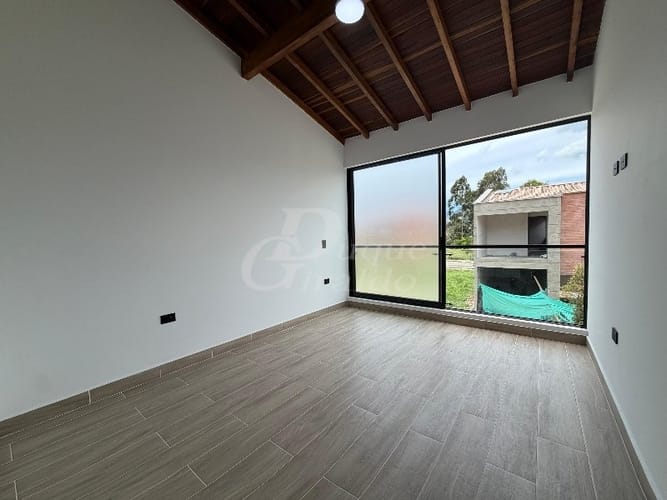 Casa de 3 alcobas en venta en La Ceja, 115 m² · foto 11 de 15