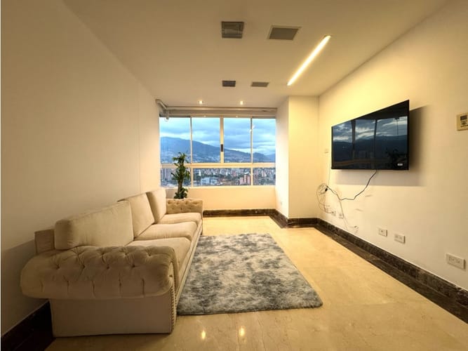 Apartamento de 5 alcobas en arriendo en Laureles, Medellín, 444 m² · foto 8 de 24