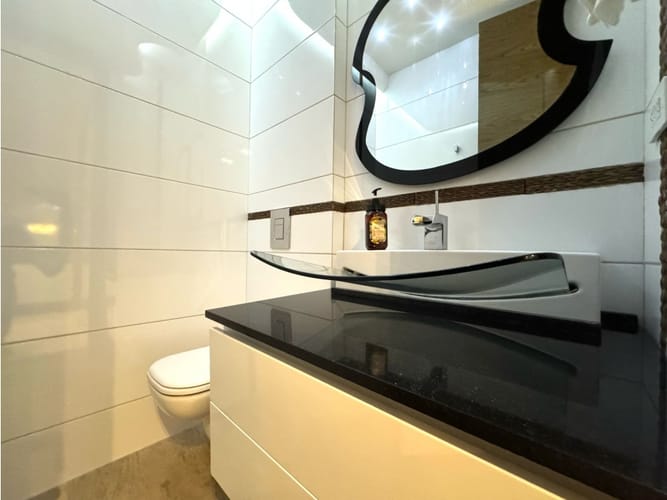 Apartamento de 5 alcobas en arriendo en Laureles, Medellín, 444 m² · foto 13 de 24