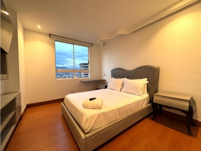 Apartamento de 5 alcobas en arriendo en Laureles, Medellín, 444 m² · foto 17 de 24
