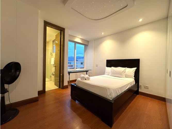 Apartamento de 5 alcobas en arriendo en Laureles, Medellín, 444 m² · foto 18 de 24