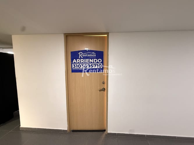 Oficina en arriendo en Naranjal, Medellín, 144 m² · foto 12 de 22