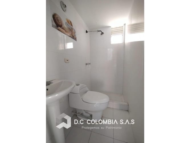 Apartamento de 3 alcobas en venta en Hacienda Los Alcaparros Ii, Madrid, 66 m² · foto 2 de 7