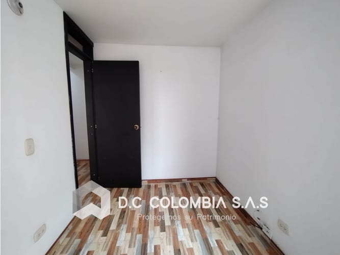 Apartamento de 3 alcobas en venta en Hacienda Los Alcaparros Ii, Madrid, 66 m² · foto 3 de 7