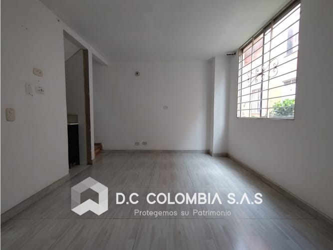 Apartamento de 3 alcobas en venta en Hacienda Los Alcaparros Ii, Madrid, 66 m² · foto 6 de 7