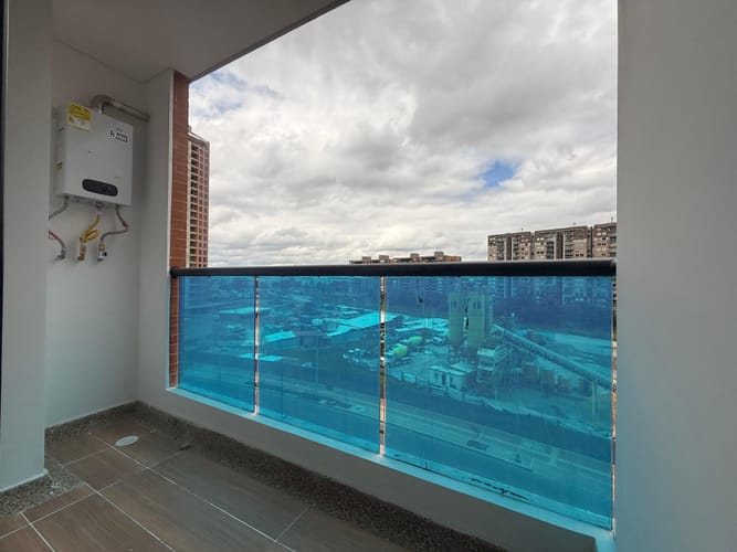 Apartamento de 2 alcobas en venta en La Salle, Bogotá, 63 m² · foto 3 de 14