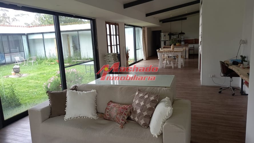 Venta de casa de 4 dormitorios en Barrio Privado El Quijote