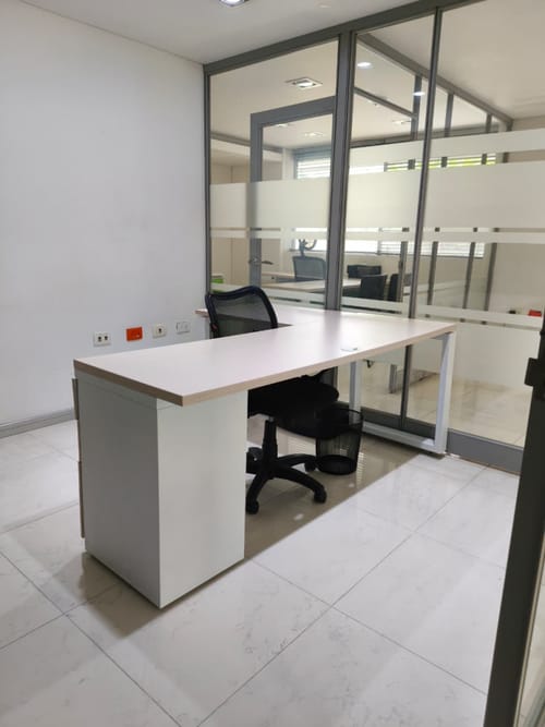 Oficina en arriendo en Centenario, Cali, 204 m² · foto 5 de 19