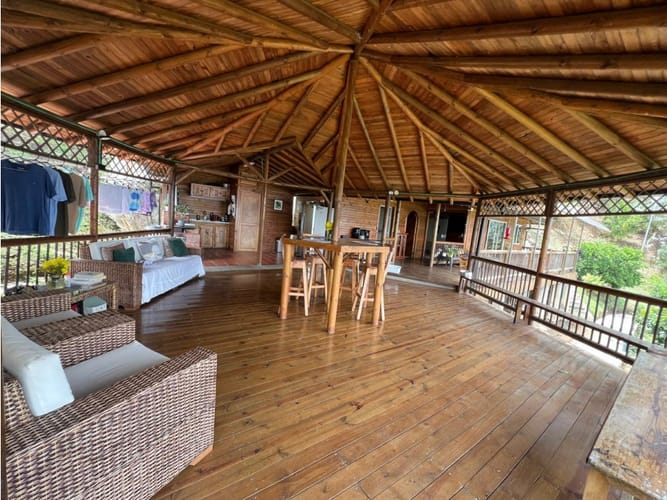 Casa de 5 alcobas en venta en La Doctora, Sabaneta, 481 m² · foto 6 de 17