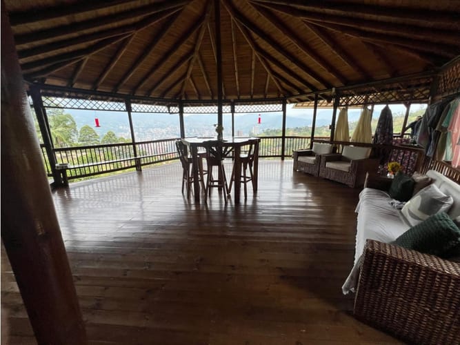 Casa de 5 alcobas en venta en La Doctora, Sabaneta, 481 m² · foto 16 de 17