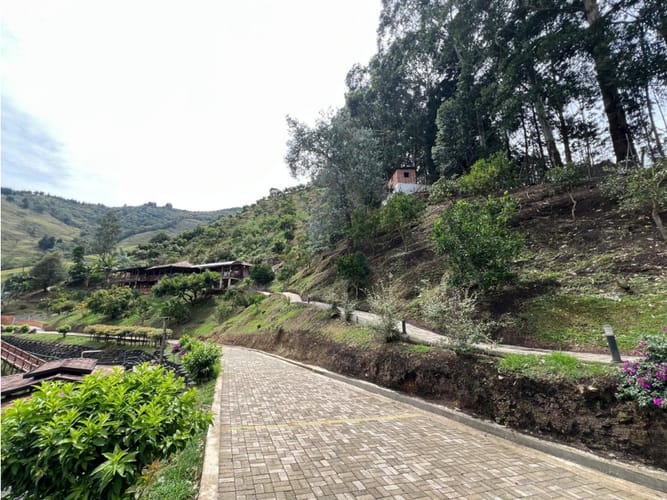 Casa de 5 alcobas en venta en La Doctora, Sabaneta, 481 m² · foto 17 de 17