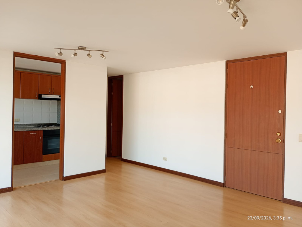 Apartamento en venta en Cedritos, Bogotá · foto 2 de 23