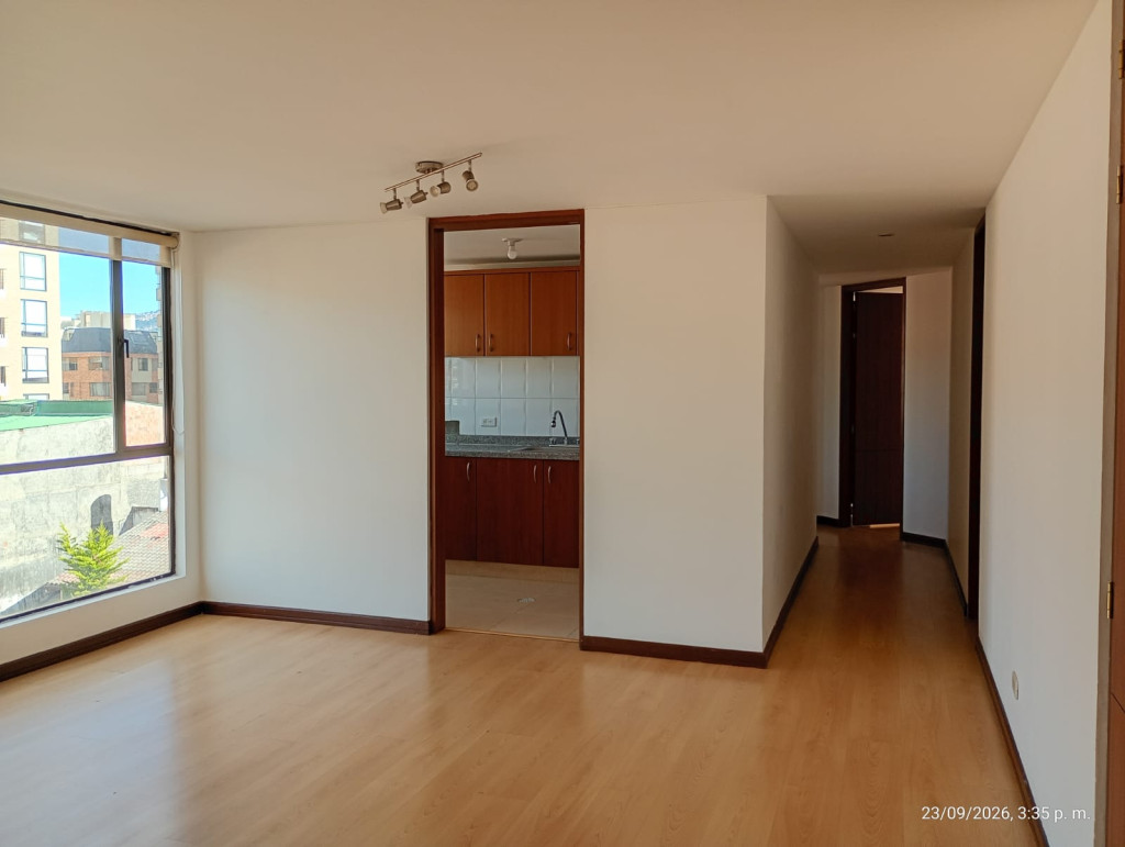 Apartamento en venta en Cedritos, Bogotá · foto 3 de 23