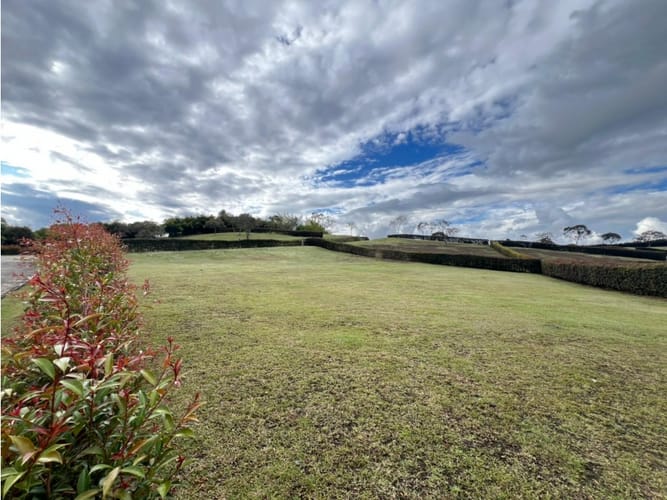 Lote en venta en Llano Grande, Rionegro, 2500 m² · foto 4 de 5